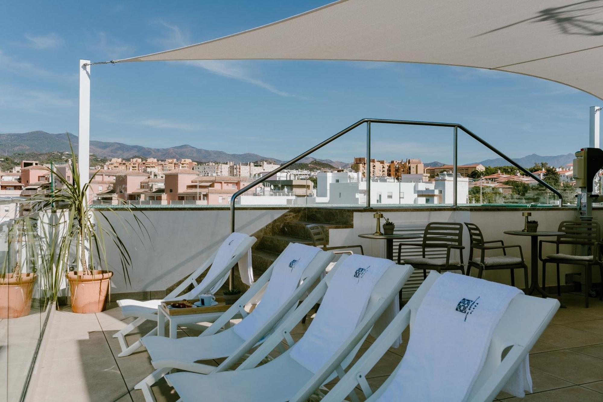 Hotel Estepona Plaza Luaran gambar