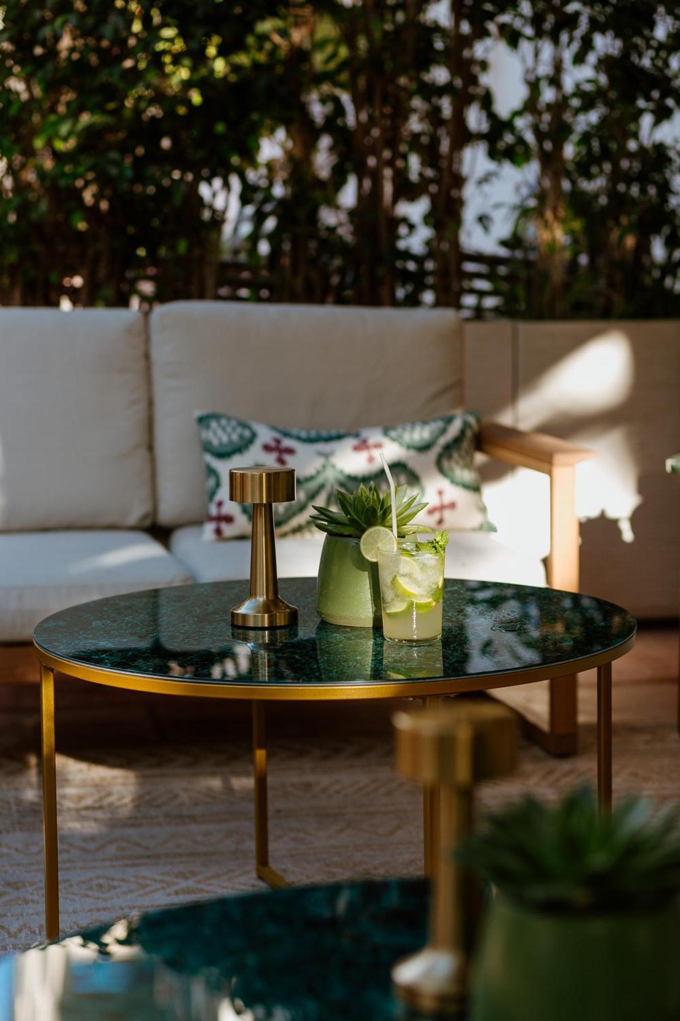Hotel Estepona Plaza Luaran gambar